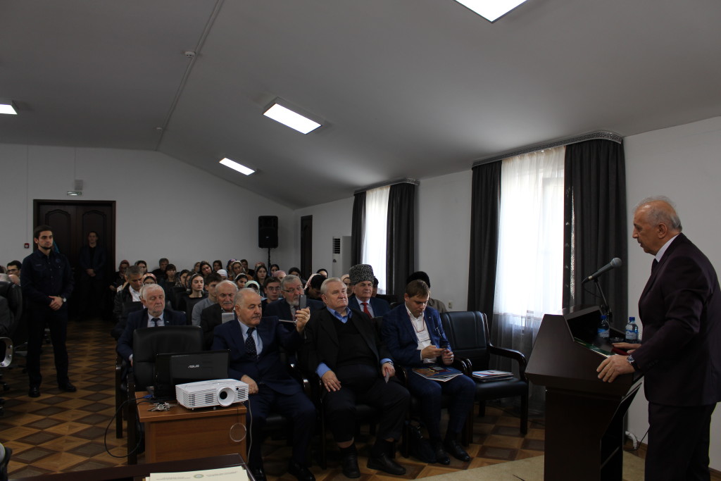 Выступление председателя Комитета по образованию, науке и культуре, депутата Парламента ЧР Б.А. Хазбулатова